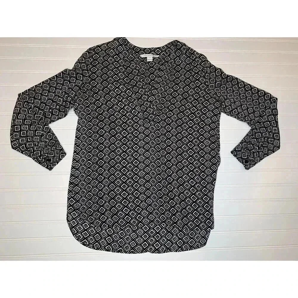 Diane Von Furstenberg Silk Blouse Women 2 Black White Printed Tunic Top. 1102